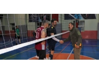 Siirt’te kurumlar arası voleybol turnuvası başladı