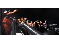 Çanakkale açıklarında 40 düzensiz göçmen kurtarıldı