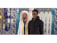 Kamerun’dan gelen hristiyan genç Gümüşhane’de Müslüman oldu