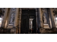 Fransa'da kundaklanan Bordo Belediyesinin onarımı için 3 milyon euro gerekiyor