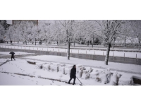 Balkan ülkelerinde kar yağışı hayatı olumsuz etkiledi