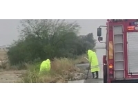 Biriken yağmur sularına itfaiye ekipleri müdahale etti