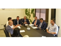 Çavuşoğlu, okulların son durumunu görüşmek üzere İnşaat Mühendisleri Odası’nı ziyaret etti