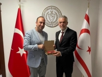 Cumhurbaşkanı Ersin Tatar’a, Kızıl Elma Türk Dünyası Üstün Hizmet Ödülü verildi