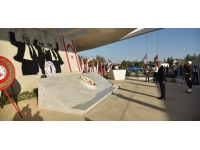 20 Temmuz Barış ve Özgürlük Bayramı..Denktaş’ın Anıt Mezarı’nda tören düzenlendi