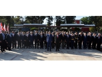 20 Temmuz Barış ve Özgürlük Bayramı kutlamaları çerçevesinde Lefkoşa’daki Atatürk Anıtı önünde tören düzenlendi