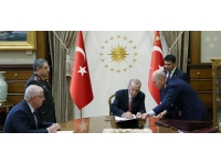 KTBK Komutanı Tümgeneral Sezai Öztürk ve GKK Komutanı Tümgeneral Zorlu Topaloğlu, korgeneralliğe yükseldi