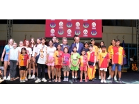 Cumhurbaşkanı Tatar, Galatasaray Spor Kulübü’nün Spor Okulları’nın açılış törenine katıldı