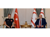 Cumhurbaşkanı Tatar, milli yüzücü Doğukan Ulaç’a başarılar diledi