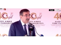 Lefkoşa’da  Dr. Fazıl Küçük Bulvarı’nda tören düzenlendi.. Cevdet Yılmaz:Bugün 40 yaşına giren Cumhuriyet, Kıbrıs Türkü’nün boyun eğmediğinin ve eğmeyeceğinin kanıtıdır