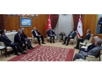 Başbakan Üstel, Kıbrıs TMT Mücahitler Derneği’ni kabul etti