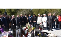 Deprem şehitleri anılıyor… Yeniboğaziçi Şehitliği’nde de tören düzenlendi