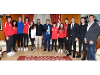 Üstel, Atletizm Federasyonunu kabul etti