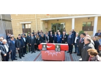 Eski bakan, Tuncer Arifoğlu için UBP Genel Merkezi’nde tören düzenlendi