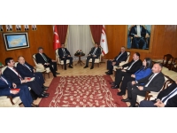 Başbakan Üstel YÖK heyetiyle görüştü