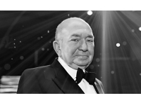 Yeşilçam’ın çınarı Türker İnanoğlu hayatını kaybetti