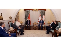 Cumhurbaşkanı Tatar, Milli Mücadele Vakfı Başkanı Gülbahar ve vakıf yönetimini kabul etti