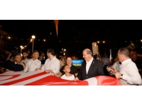 Cumhurbaşkanı Tatar, Mehteran eşliğinde gerçekleştirilen Bayrak Yürüyüşü’ne katıldı