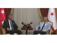 Görev süresi dolan Büyükelçi Feyzioğlu Başbakan Üstel’i ziyaret etti