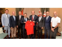 Cumhurbaşkanı Tatar, TC Badminton Federasyonu heyetini kabul etti