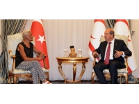 Cumhurbaşkanı Ersin Tatar, Dr. Ayten Berkalp’i kabul etti