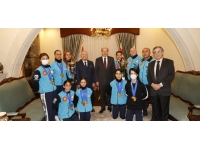 Cumhurbaşkanı Tatar, Tekvando Milli Takımı’nı kabul etti