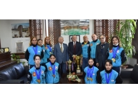 Ataoğlu, KKTC Taekwondo Milli Takımı’nı kabul etti