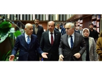 Cumhurbaşkanı Tatar Fatih Merkez Kütüphanesi’ni ziyaret etti