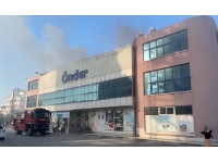 Önder AVM’deki yangının elektrik kablolarının kısa devre yapması sonucu çıktığı bildirildi