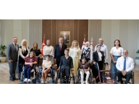 Cumhurbaşkanı Ersin Tatar ve Eşi Sibel Tatar, Tekerlekli Sandalye Dans Milli Takımı sporcusu Yeliz Güllü ile bir araya geldi