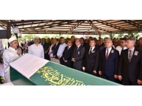 Başbakan Üstel’in ablası Selma Kumova, son yolculuğuna uğurlandı