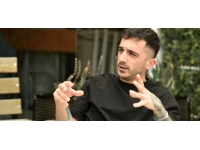 Resa Budak’ın mirası torunu Aras’a emanet: “Dedemden bu yana amiralimiz dondurmadır”