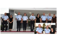 Poliste emekliye ayrılan ve 30 yılı tamamlayan personele plaket takdim edildi