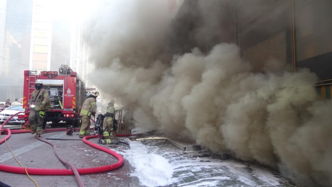Avcılar’da sünger işleme atölyesinde yangın