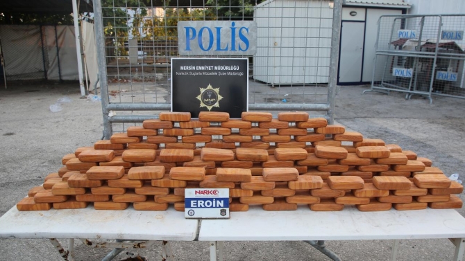 Mersin'de 105 kilogram eroin ele geçirildi