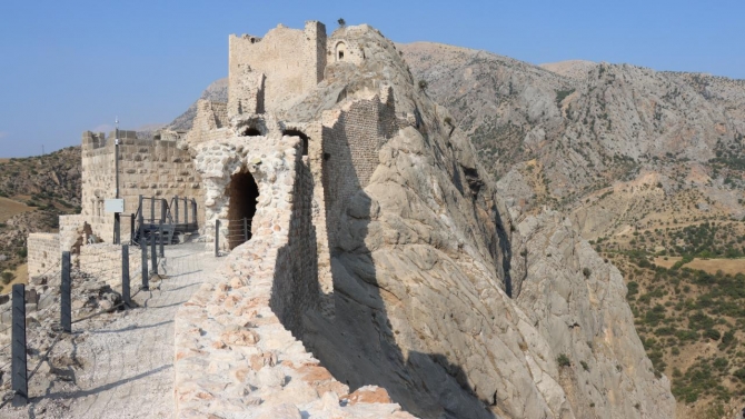 Kahta Kalesi 17 yıl sonra kapılarını ziyaretçilerine açtı