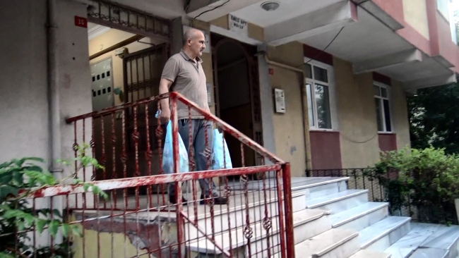 Avcılar’da çatlak oluşan iki bina tahliye edildi