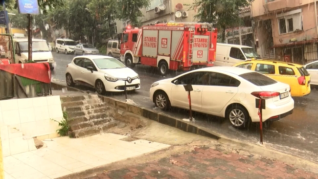 İstanbul'da beklenen yağış başladı