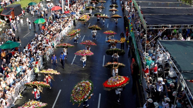 Kolombiya'da Uluslararası Çiçek Festivali'ne yoğun ilgi
