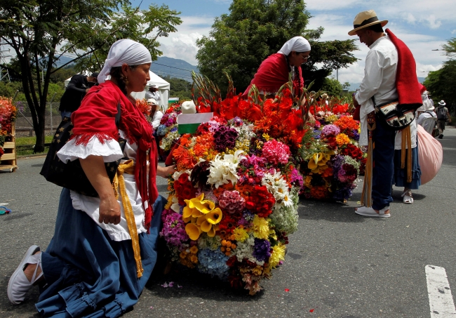 Kolombiya'da Uluslararası Çiçek Festivali'ne yoğun ilgi