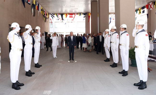 Deniz Kuvvetleri Komutanlığı'nda devir teslim töreni