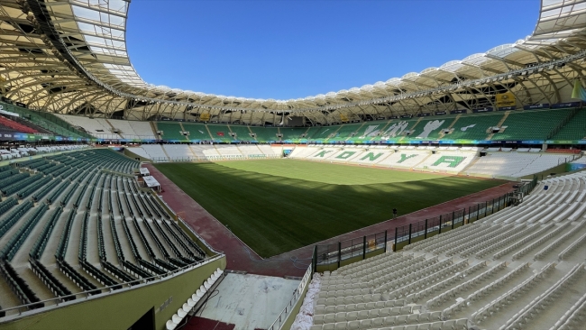 Konyaspor istikrarlı oyunla "yıldızlar" çıkarmak istiyor