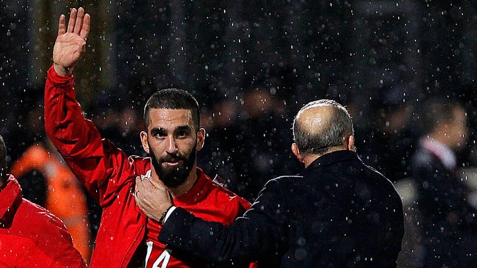 Avrupa'da en fazla kupa kazanan oyuncu kariyerini sonlandırdı