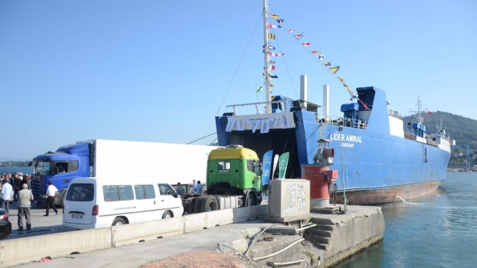 Ünye Limanı'ndan ilk ihracat Rusya'ya