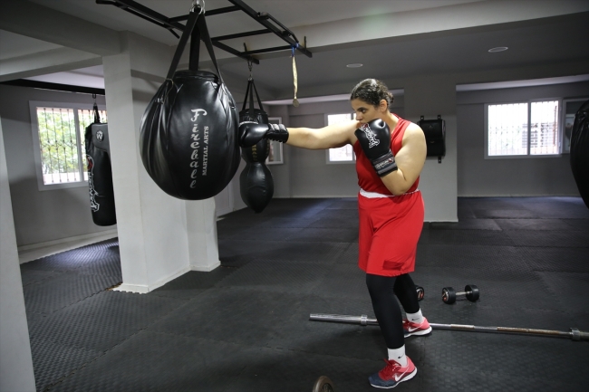 Milli boksör Sema'nın hedefi Dünya Şampiyonası'nda altın madalya