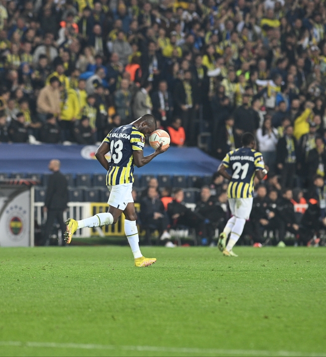 Fenerbahçe Avrupa'da Ligi'nde yenilmezlik serisi sürdü