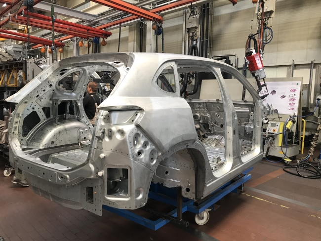 Bir otomobilden daha fazlası: Togg banttan iniyor