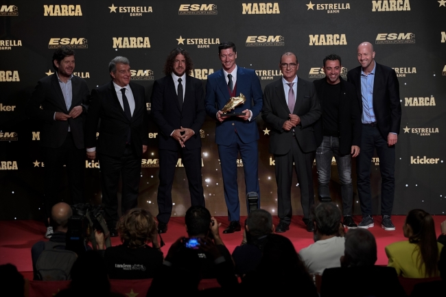 Lewandowski üst üste ikinci kez Altın Ayakkabı ödülünü aldı