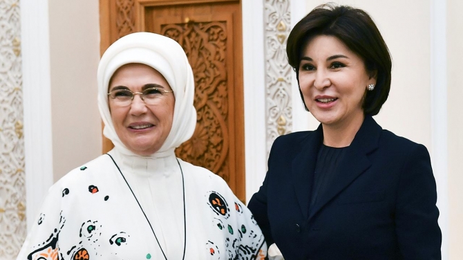 Özbekistan'da lider eşlerinden "sıfır atık" sözü