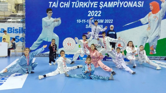 Malatyalı sporculardan Tai Chi Türkiye Şampiyonası'nda 10 madalya